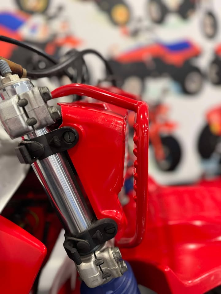 1985-1986 Honda ATC350X Headlight guard With Cross guards.