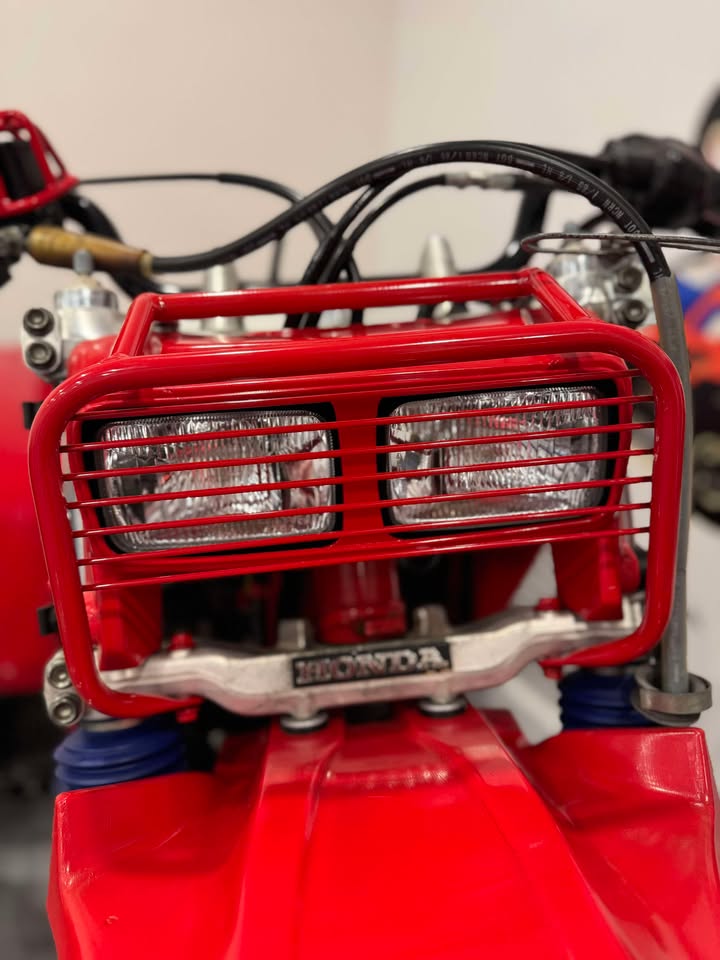 1985-1986 Honda ATC350X Headlight guard With Cross guards.