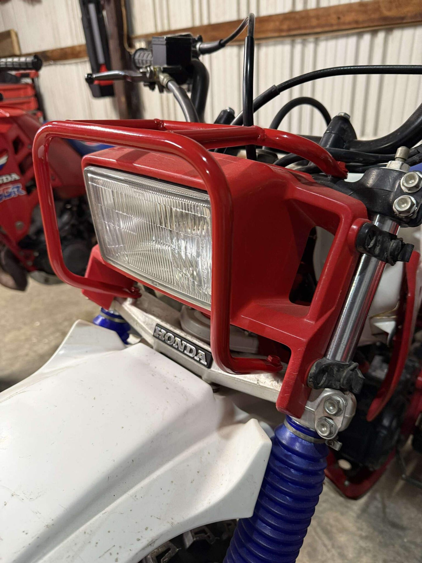 1986-87 ATC200x Headlight guard standard